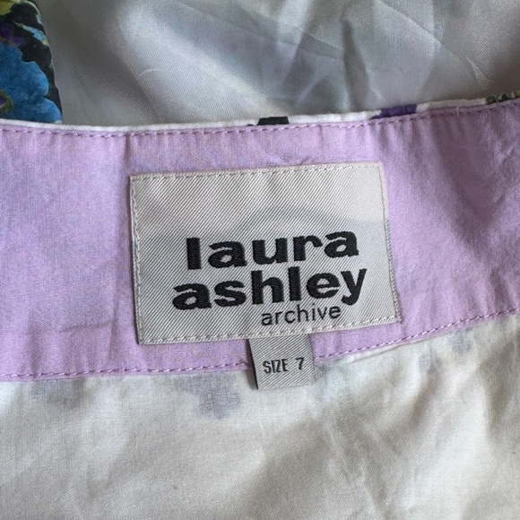 Floral Laura Ashely Dress - White and Blue - Picture 10 of 10